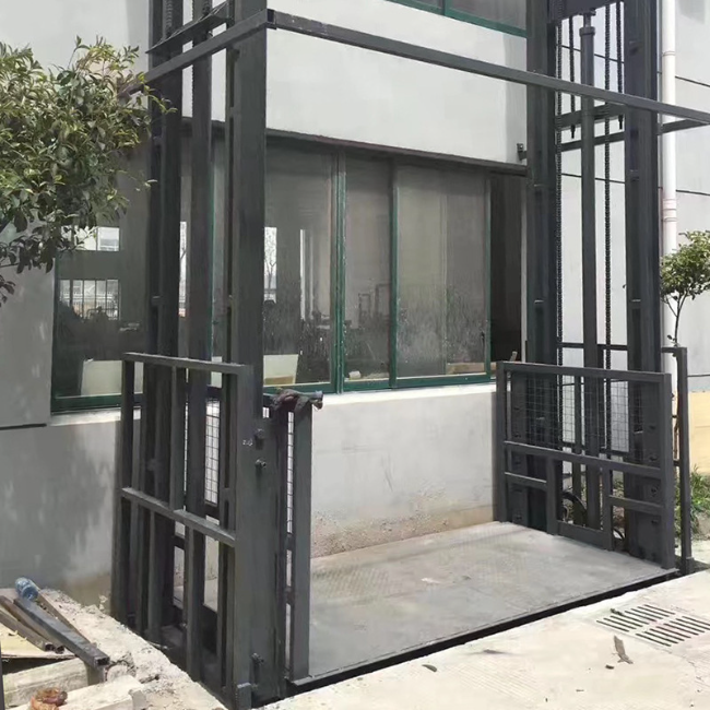 依安5吨室外升降货梯